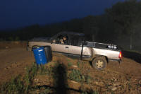 SAM_4181.JPG (131980 bytes)